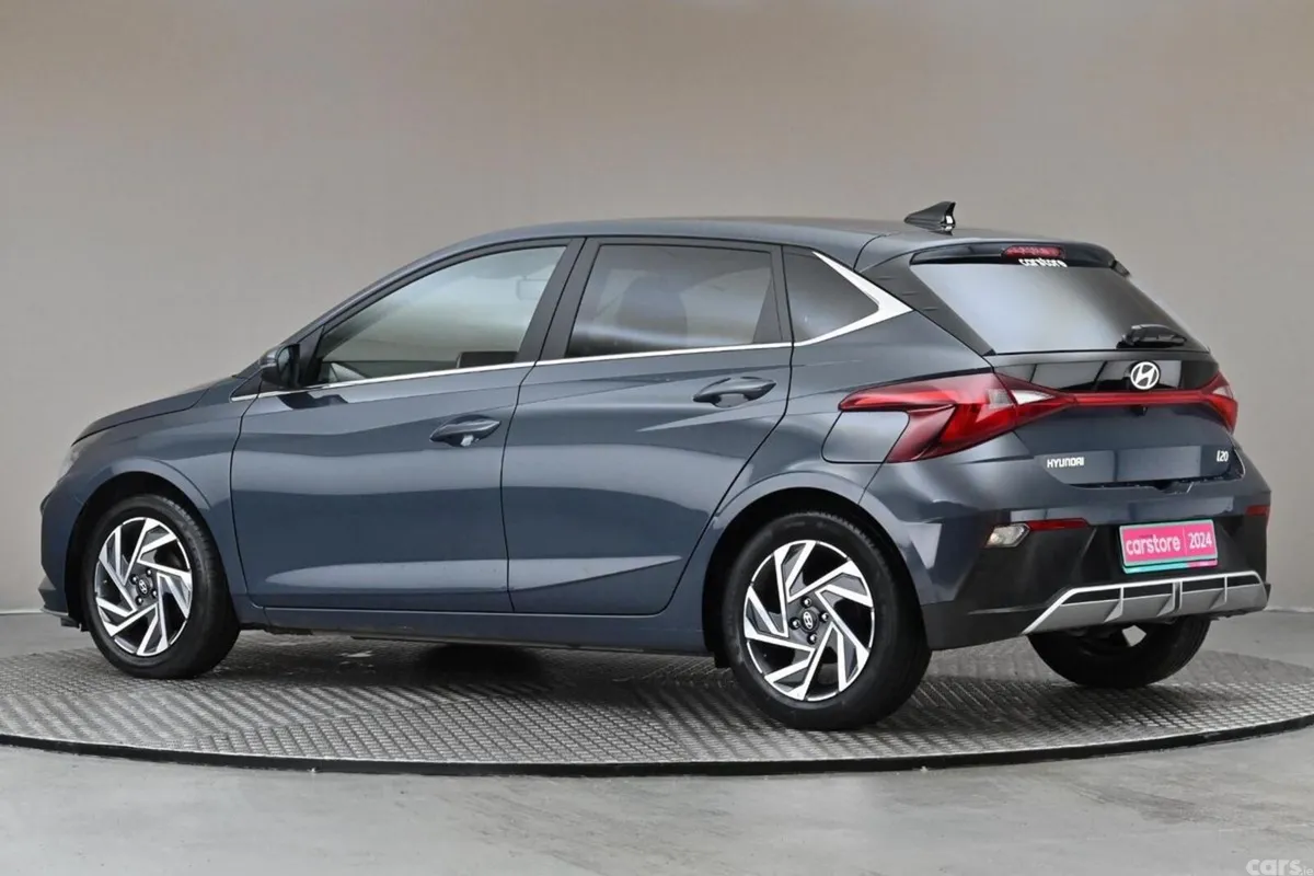 Hyundai i20 Hatchback, Petrol, 2024, Grey