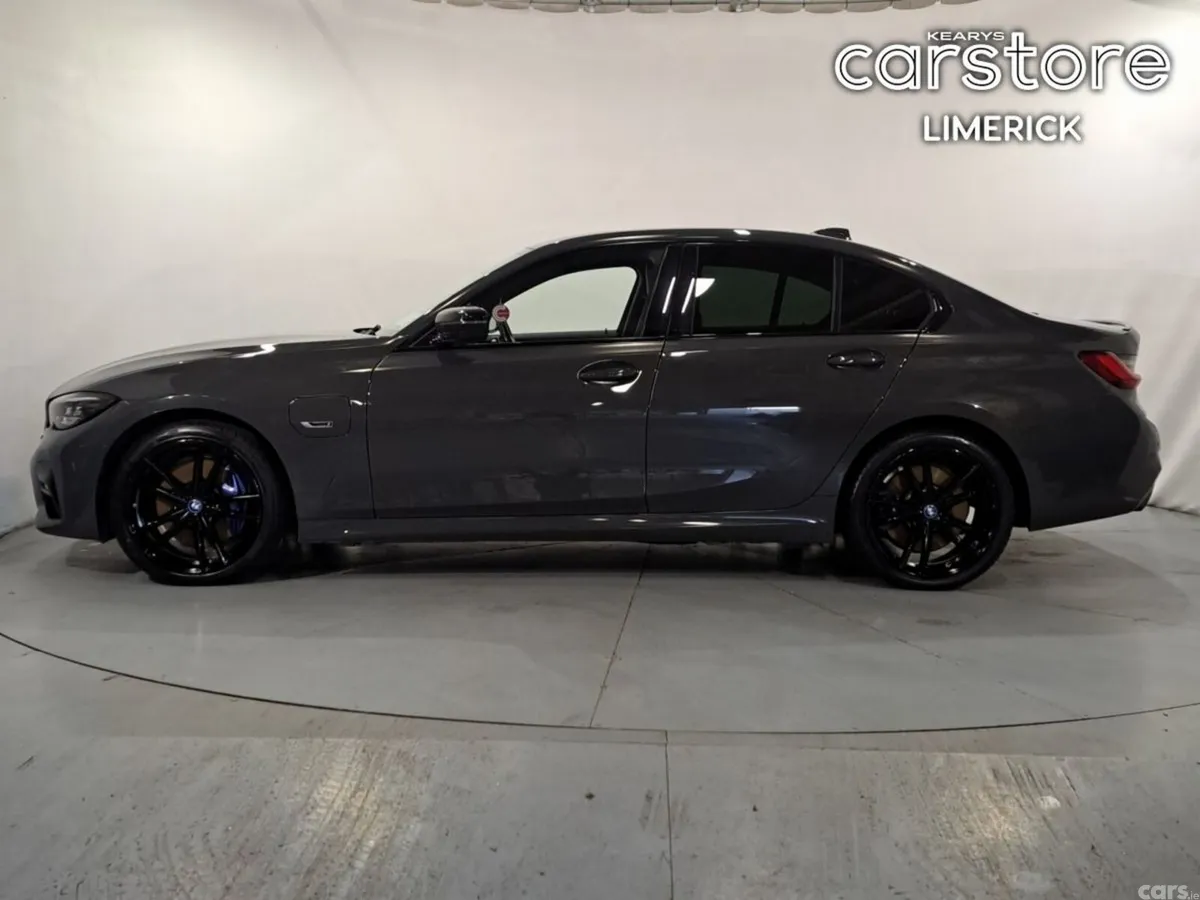 BMW 3-Series Saloon, Petrol Plug-in Hybrid, 2022, Grey