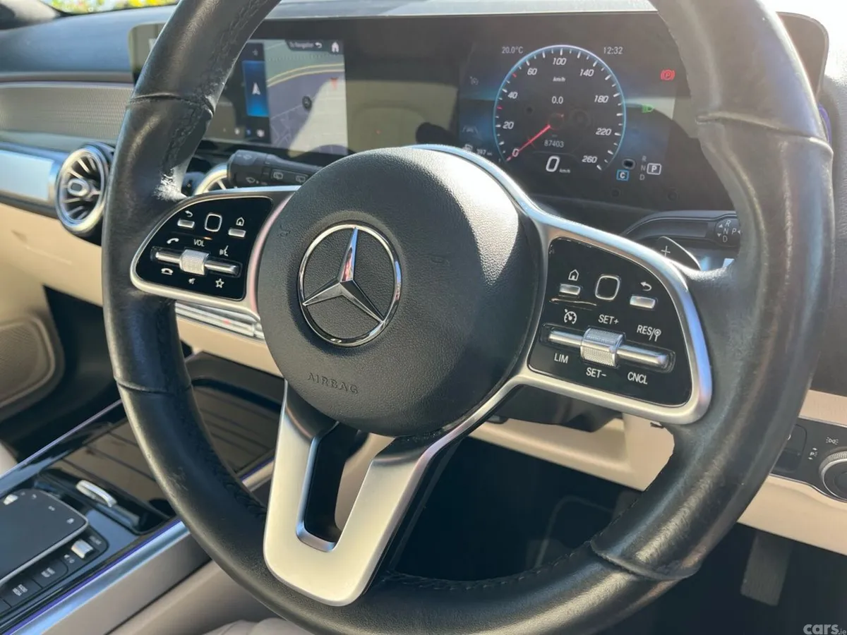 Mercedes-Benz GLB Estate, Diesel, 2021, Blue