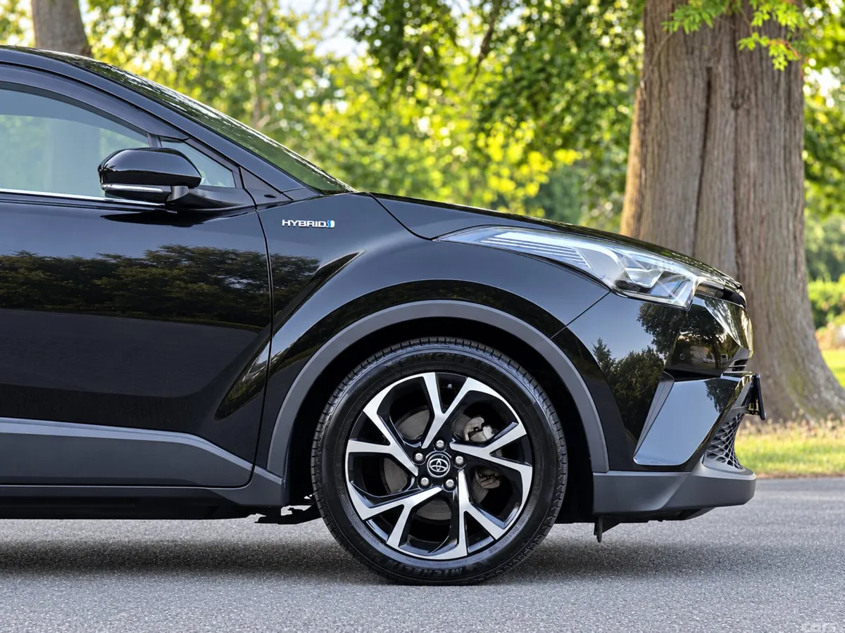 Toyota C-HR SUV, Petrol Hybrid, 2018, Black