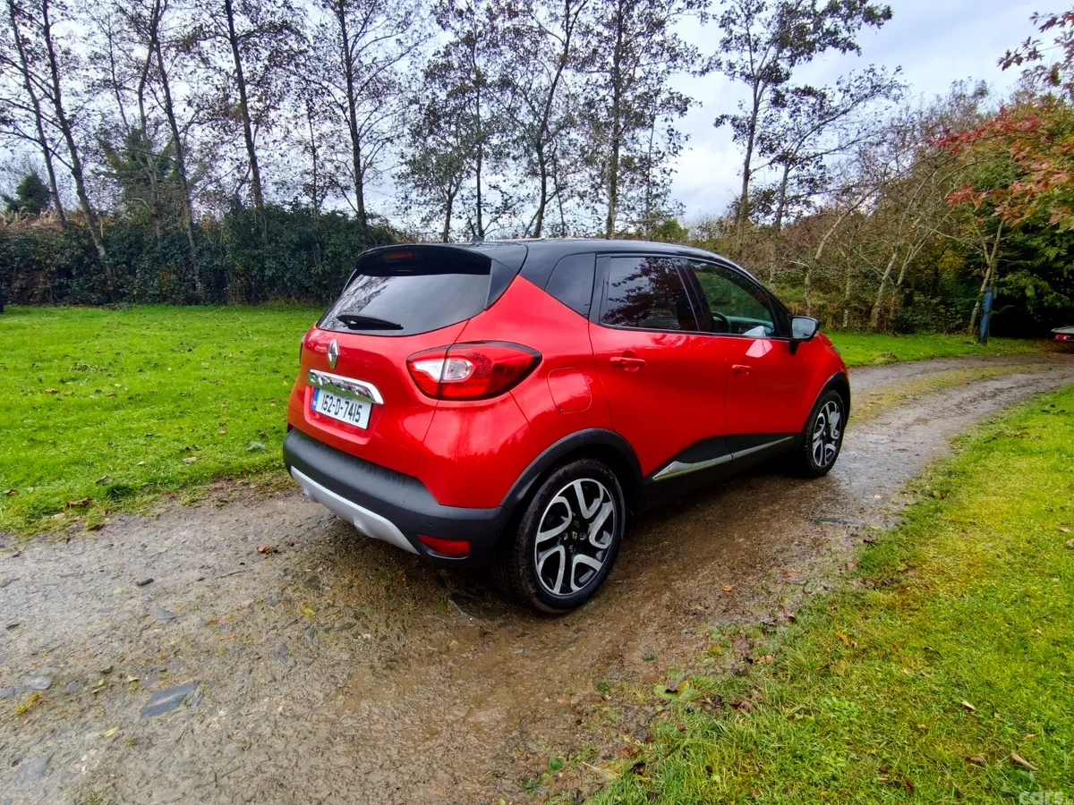 Renault Captur Hatchback, Diesel, 2015, Red