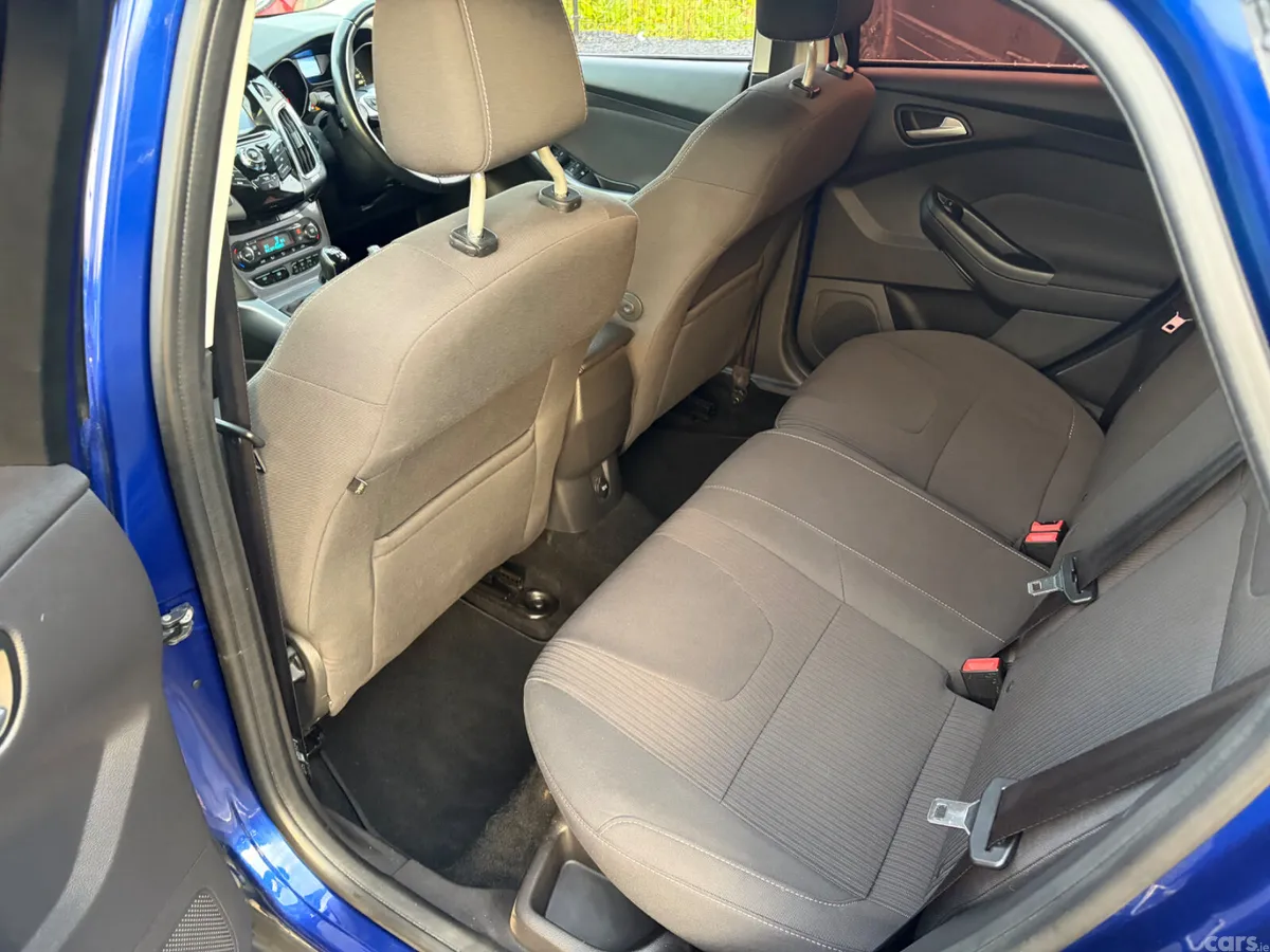 Ford Focus Hatchback, Diesel, 2014, Blue
