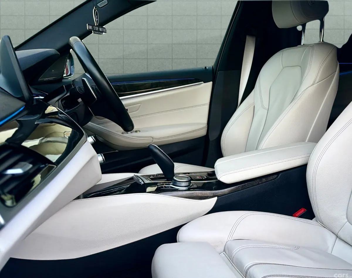 BMW 5-Series Saloon, Petrol Plug-in Hybrid, 2022, Black