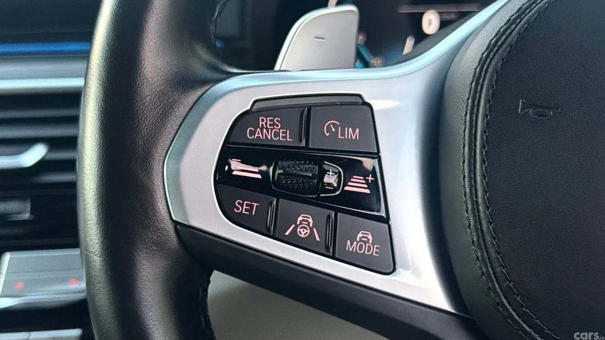 BMW 5-Series Saloon, Petrol Plug-in Hybrid, 2022, Black