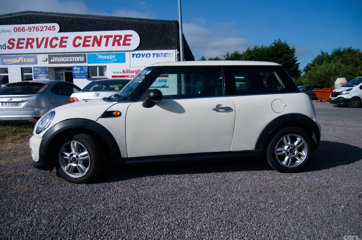 Mini One Hatchback, Diesel, 2013, White