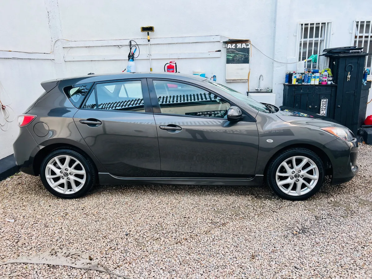 Mazda Mazda3 Hatchback, Petrol, 2013, Grey