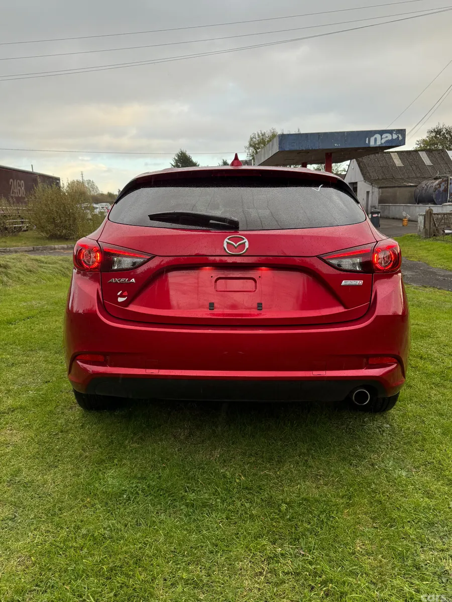 Mazda Axela Hatchback, Diesel, 2017, Red