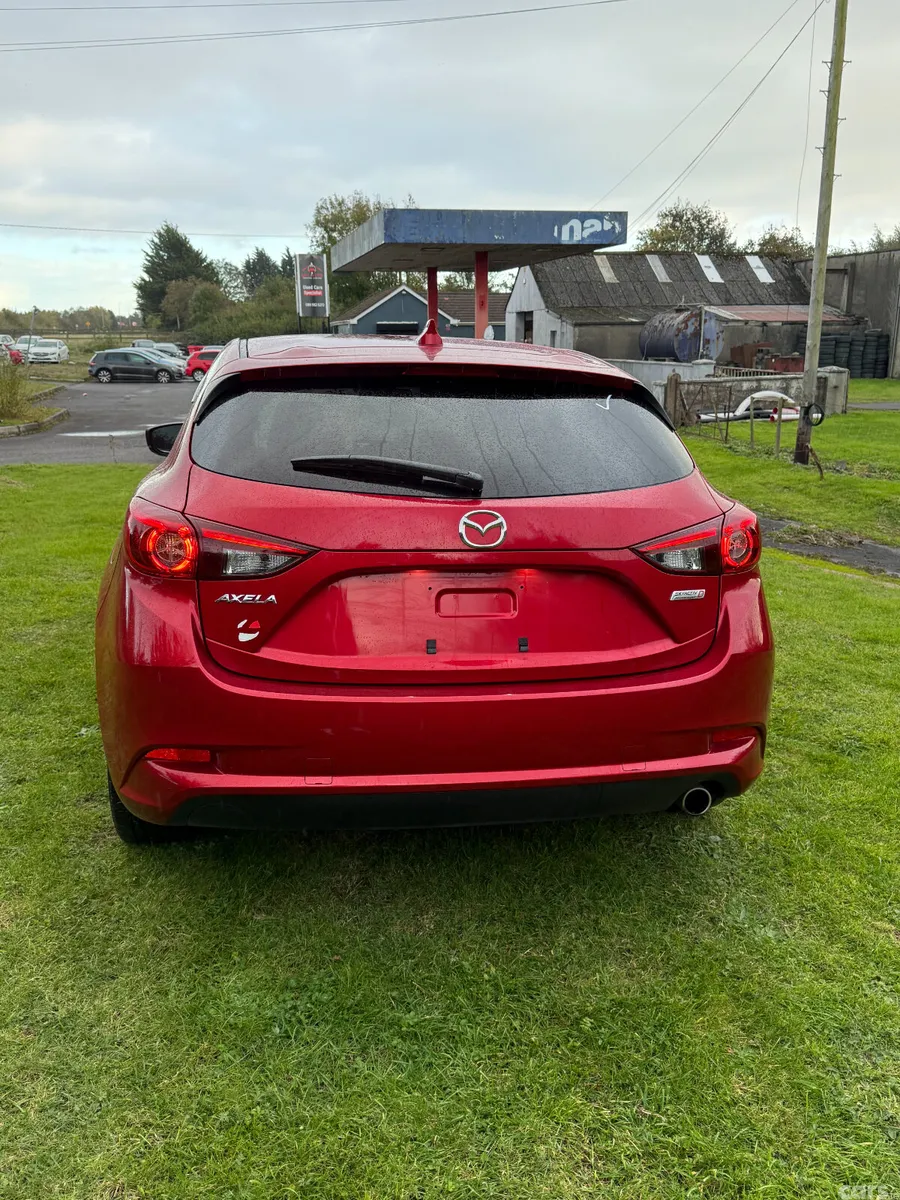 Mazda Axela Hatchback, Diesel, 2017, Red