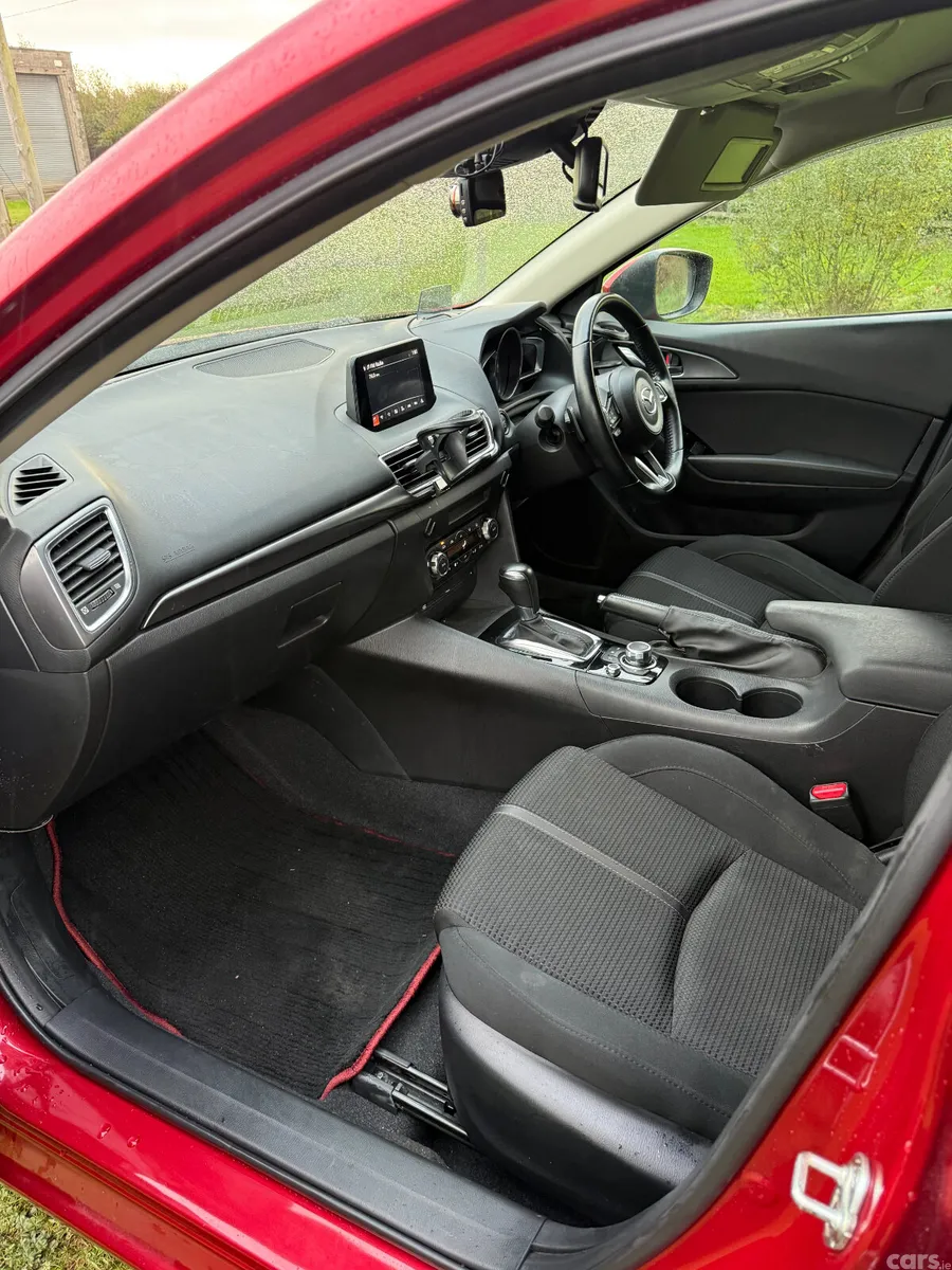 Mazda Axela Hatchback, Diesel, 2017, Red