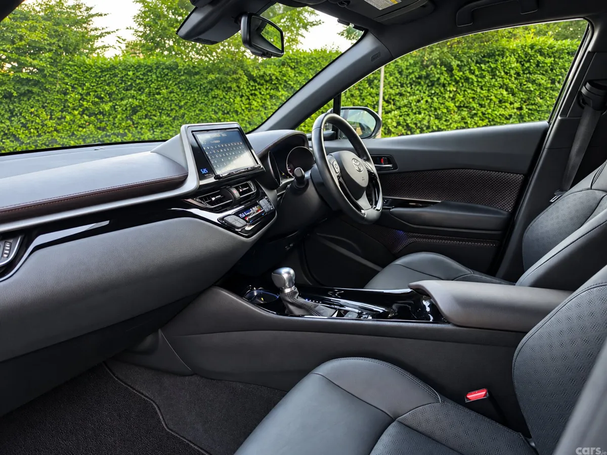 Toyota C-HR SUV, Petrol Hybrid, 2017, Black