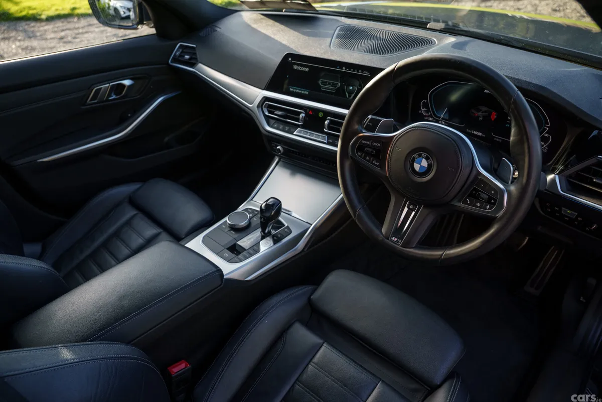 BMW 3-Series Saloon, Petrol Plug-in Hybrid, 2020, Grey