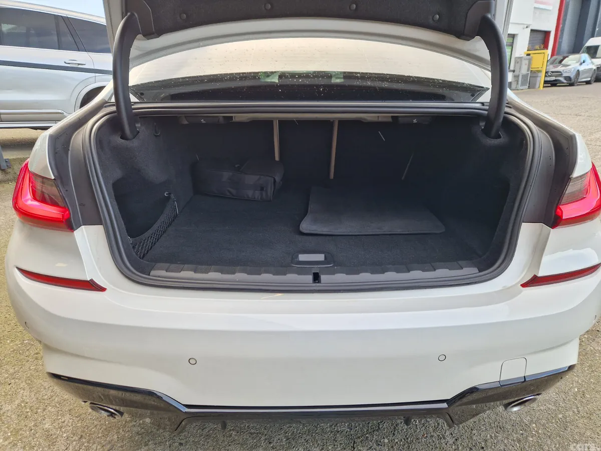 BMW 3-Series Saloon, Petrol Hybrid, 2021, White