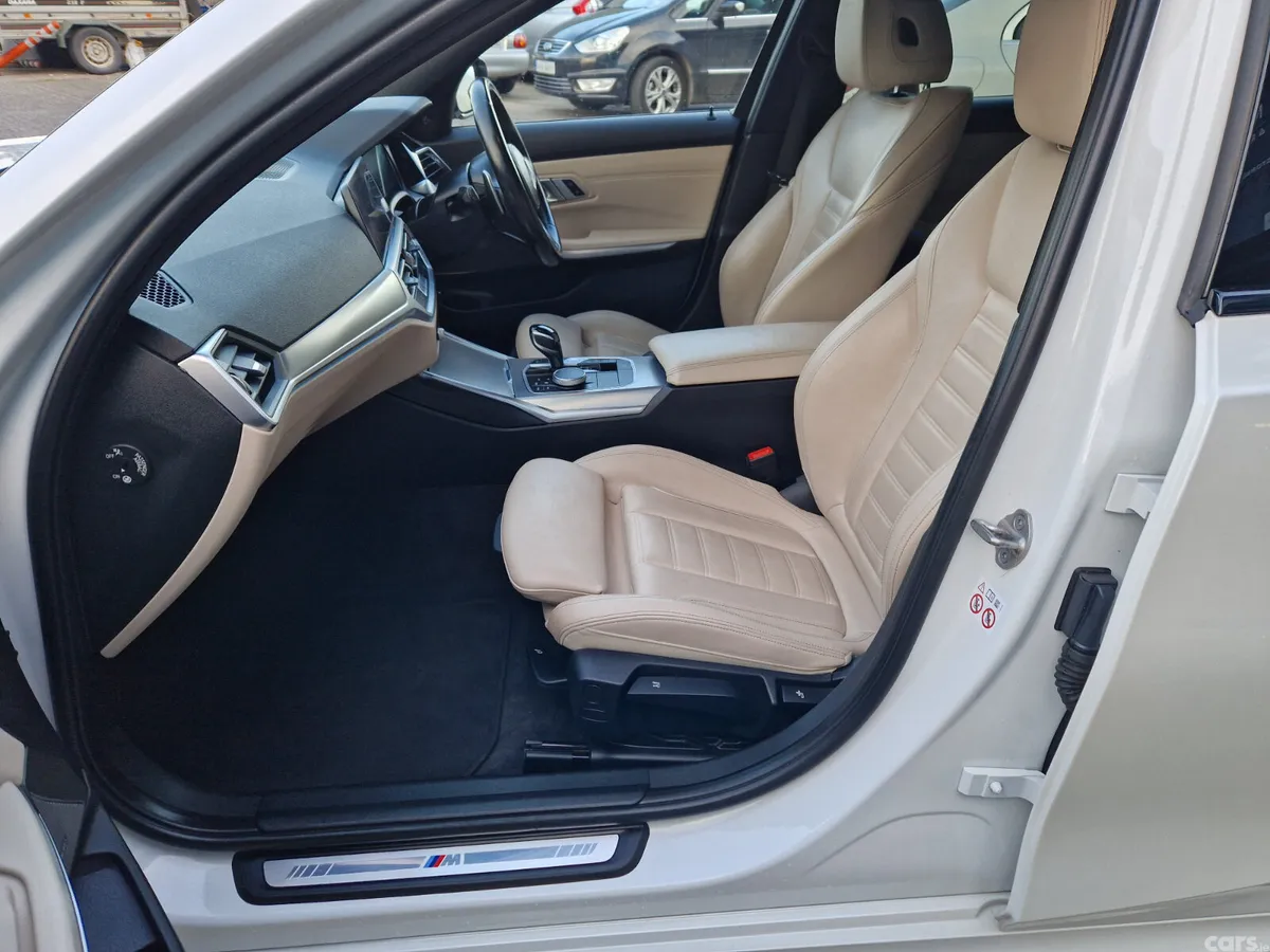 BMW 3-Series Saloon, Petrol Hybrid, 2021, White