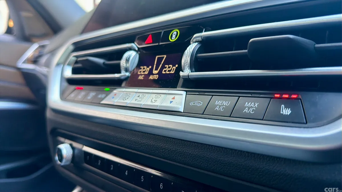 BMW 3-Series Saloon, Petrol Plug-in Hybrid, 2022, Black
