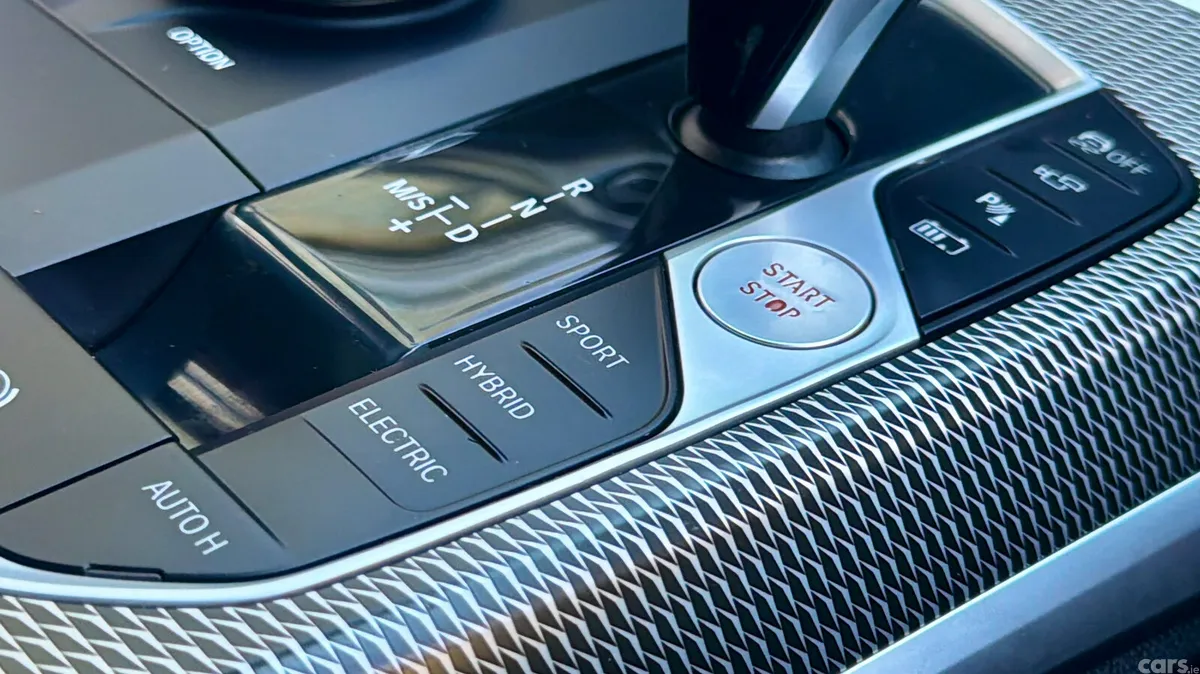 BMW 3-Series Saloon, Petrol Plug-in Hybrid, 2022, Black