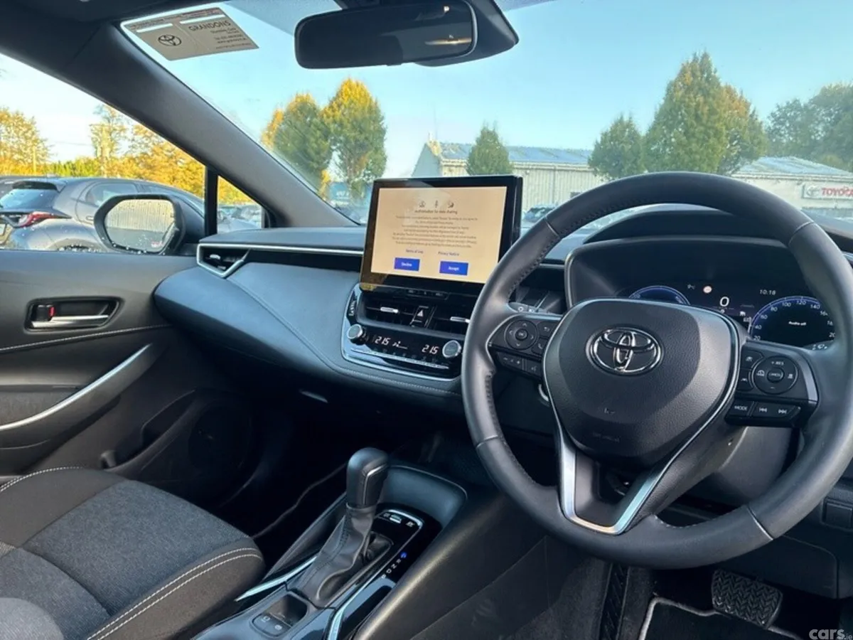 Toyota Corolla Hatchback, Petrol Hybrid, 2026, Black