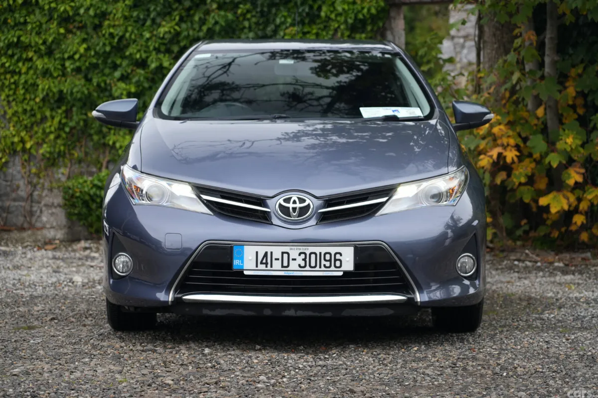 Toyota Auris MPV, Petrol, 2014, Blue