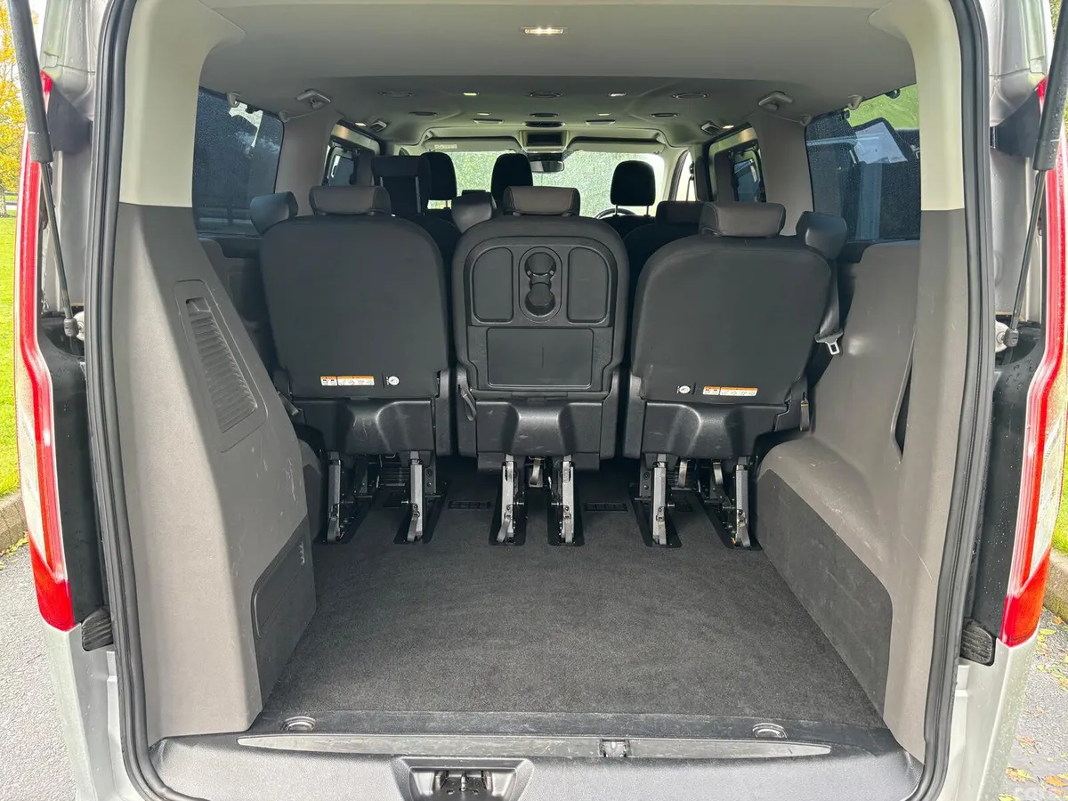 Ford Tourneo MPV, Diesel, 2022, Silver