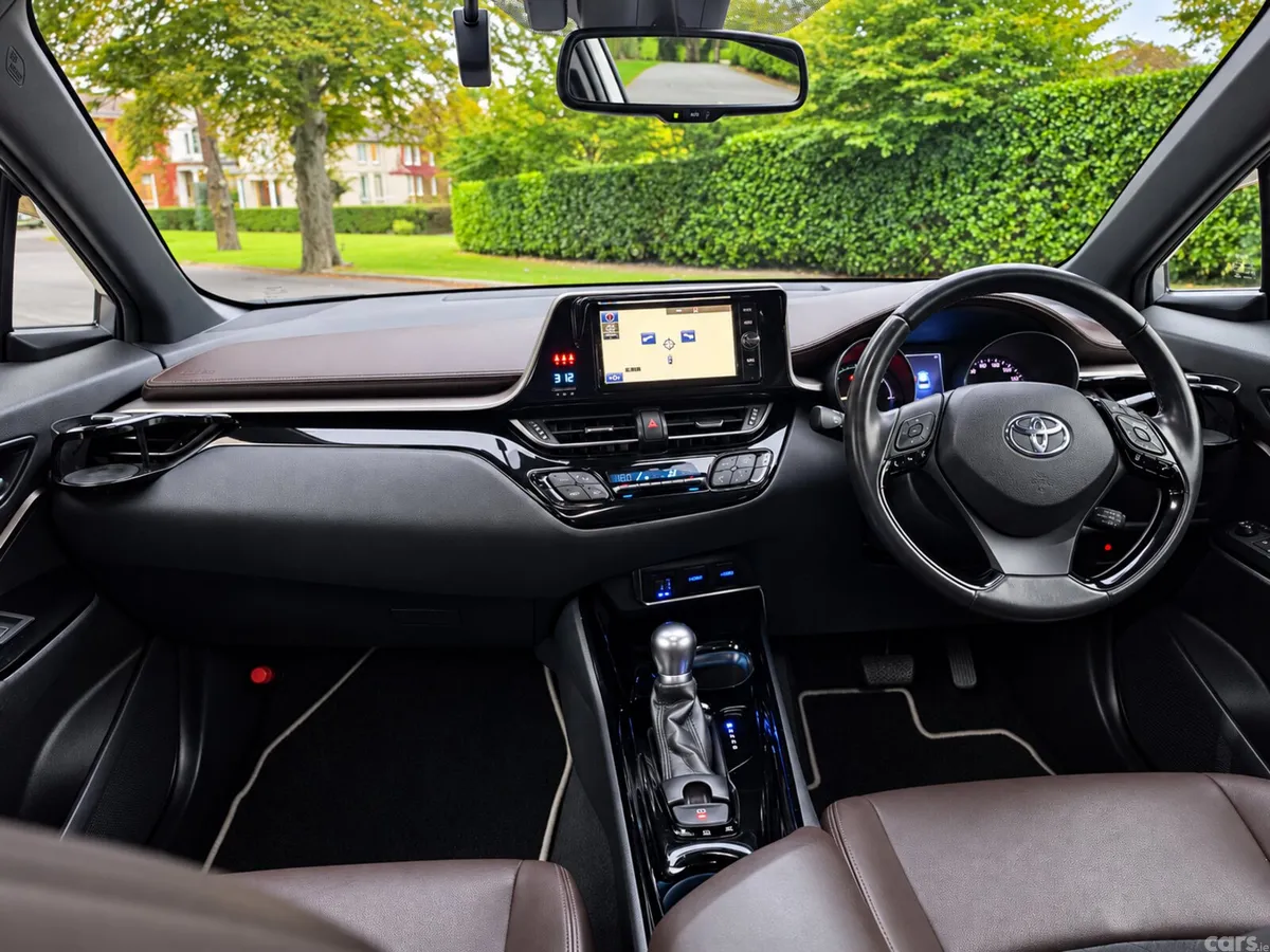 Toyota C-HR Hatchback, Petrol Hybrid, 2018, White