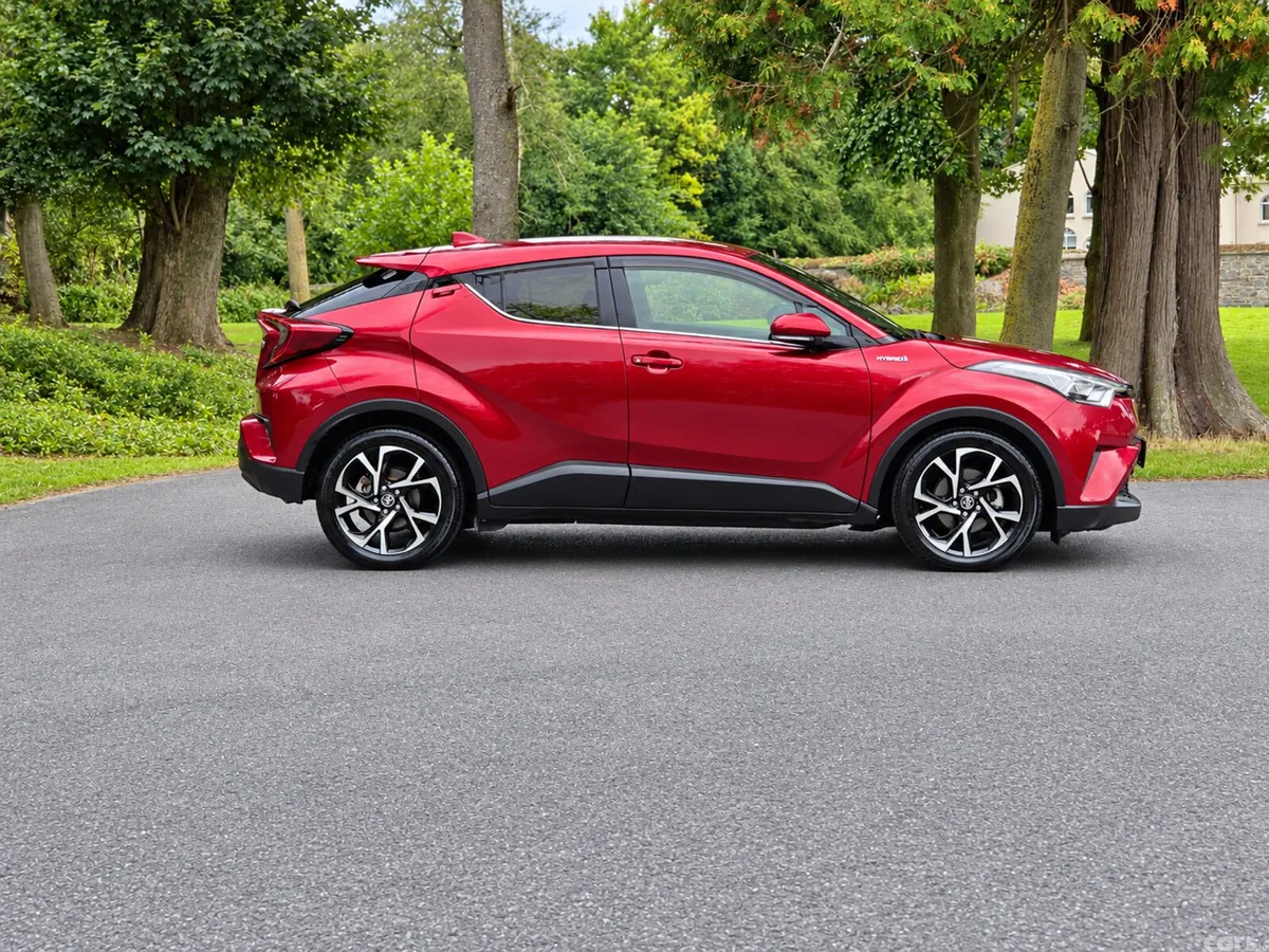 Toyota C-HR Hatchback, Petrol Hybrid, 2018, White