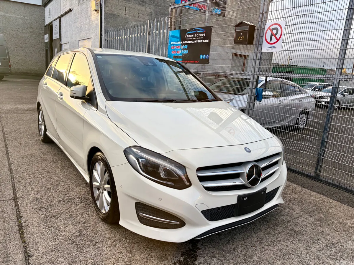 Mercedes-Benz B-Class Hatchback, Petrol, 2015, White