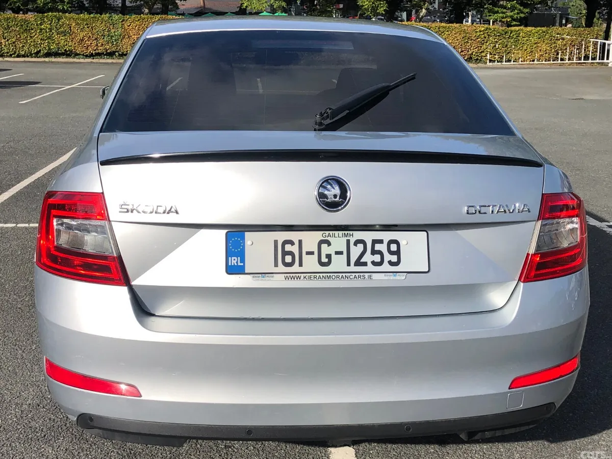 Skoda Octavia Saloon, Diesel, 2016, Silver