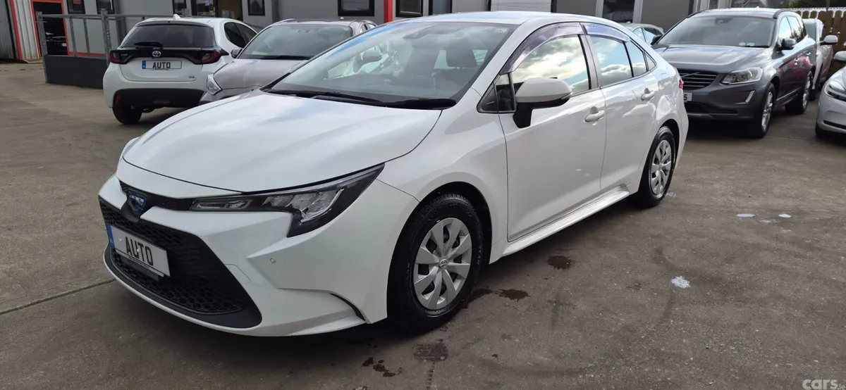 Toyota Corolla Saloon, Petrol Hybrid, 2021, White