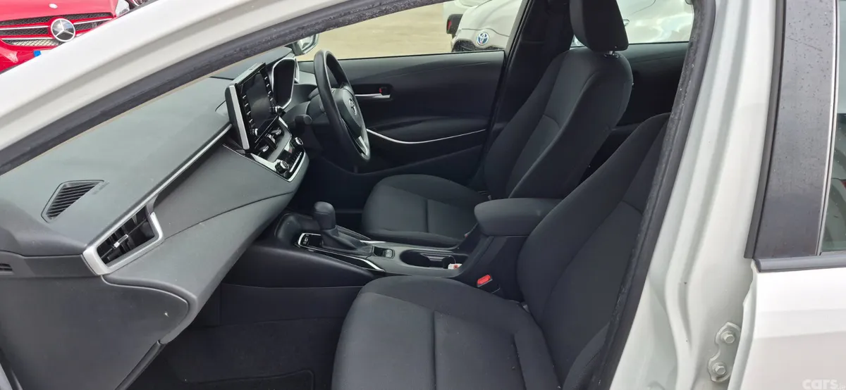 Toyota Corolla Saloon, Petrol Hybrid, 2021, White