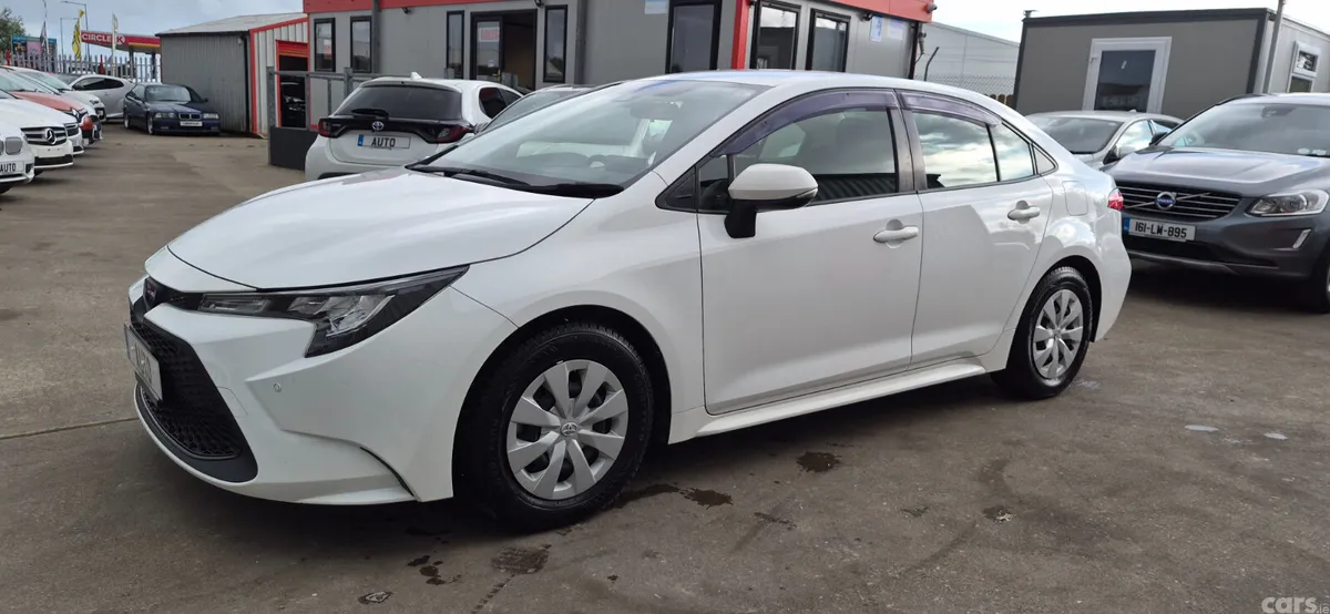 Toyota Corolla Saloon, Petrol Hybrid, 2021, White