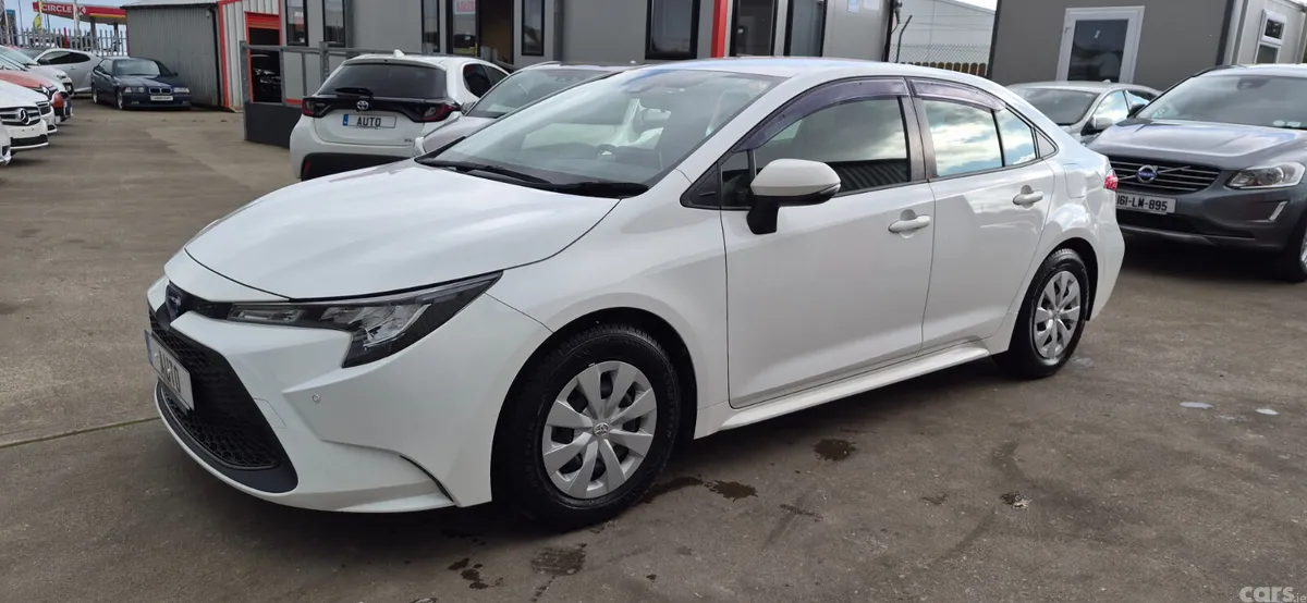 Toyota Corolla Saloon, Petrol Hybrid, 2021, White