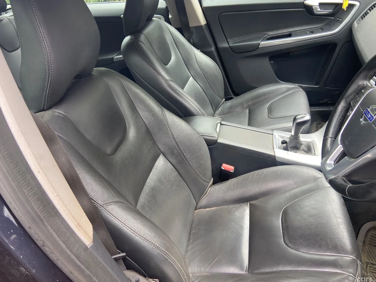 Volvo XC60 SUV, Diesel, 2016, Blue