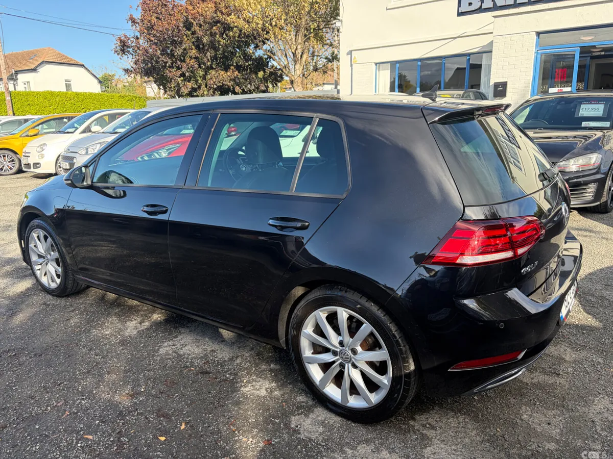 Volkswagen Golf Estate, Diesel, 2019, Black