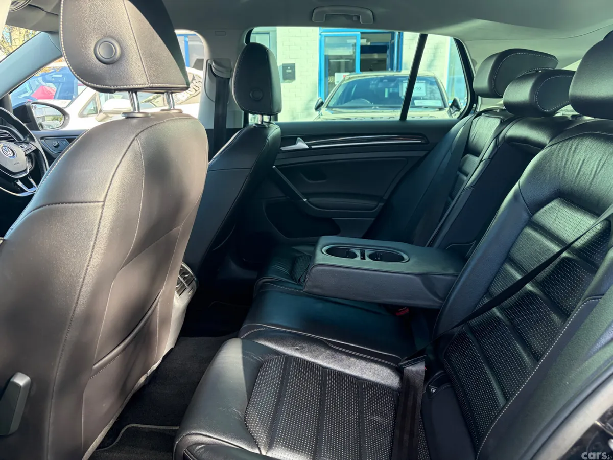 Volkswagen Golf Estate, Diesel, 2019, Black