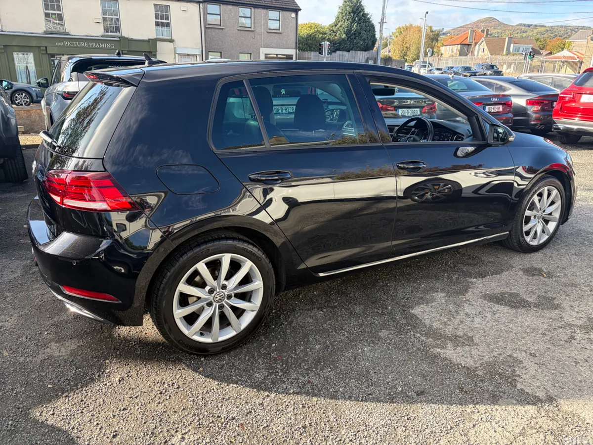 Volkswagen Golf Estate, Diesel, 2019, Black