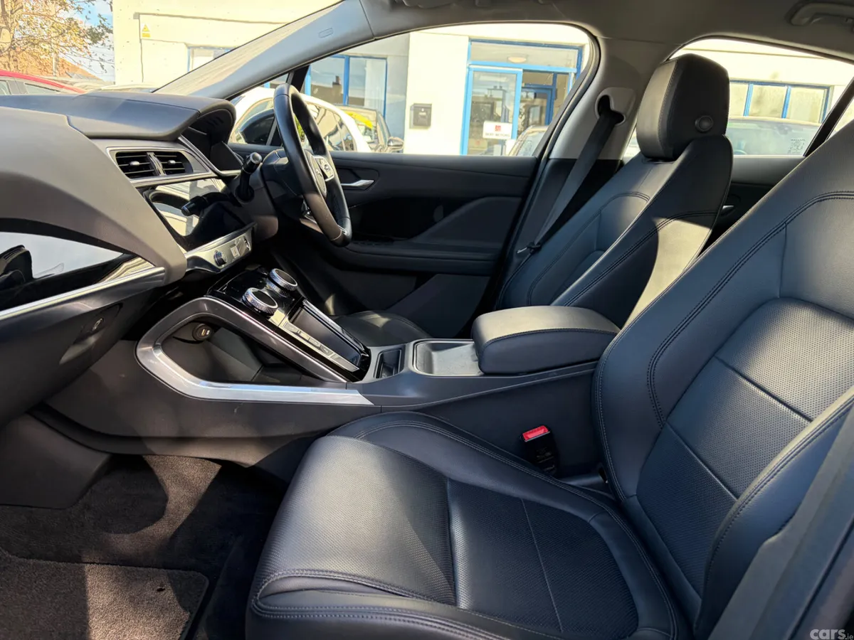 Jaguar I-Pace Hatchback, Electric, 2019, Black