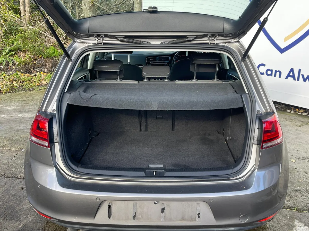 Volkswagen Golf Hatchback, Petrol, 2016, Grey