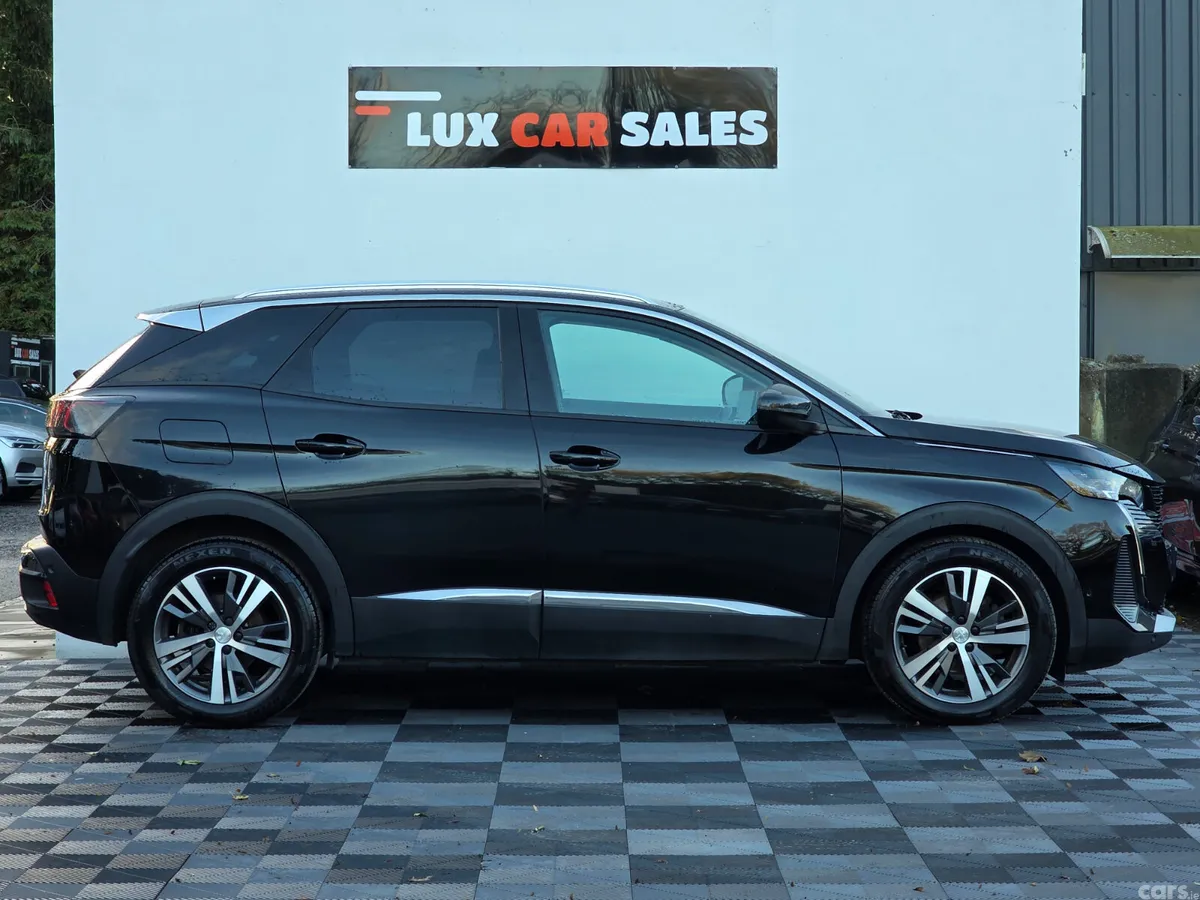Peugeot 3008 MPV, Diesel, 2022, Black