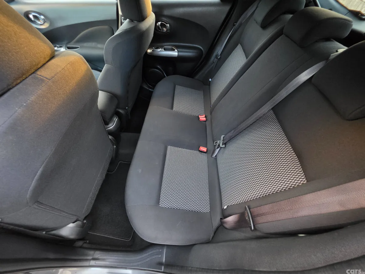 Nissan Juke SUV, Diesel, 2015, Grey