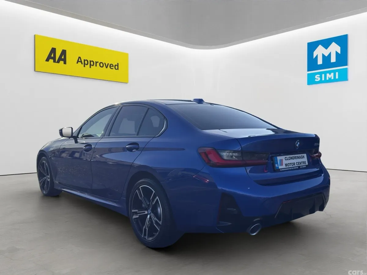 BMW 3-Series Saloon, Petrol Hybrid, 2023, Blue