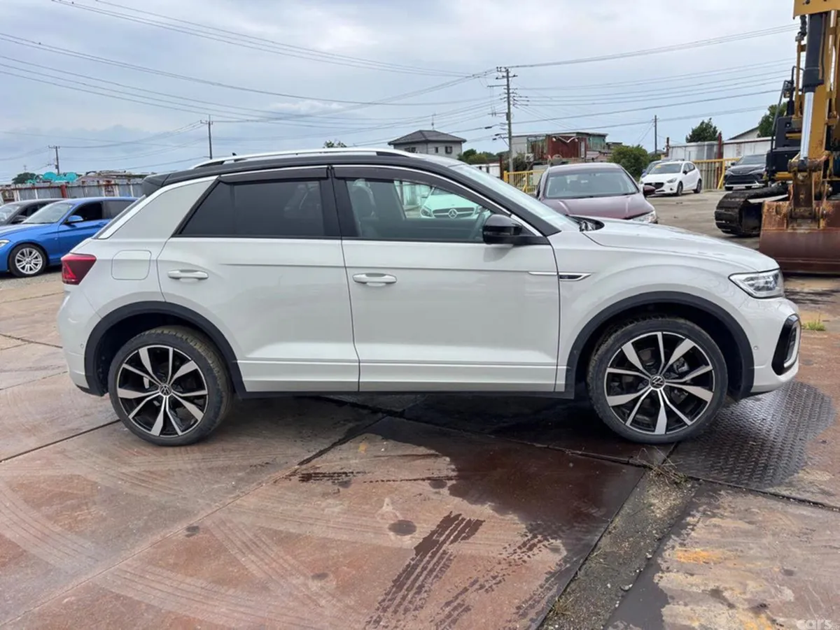 Volkswagen T-Roc SUV, Diesel, 2023, White
