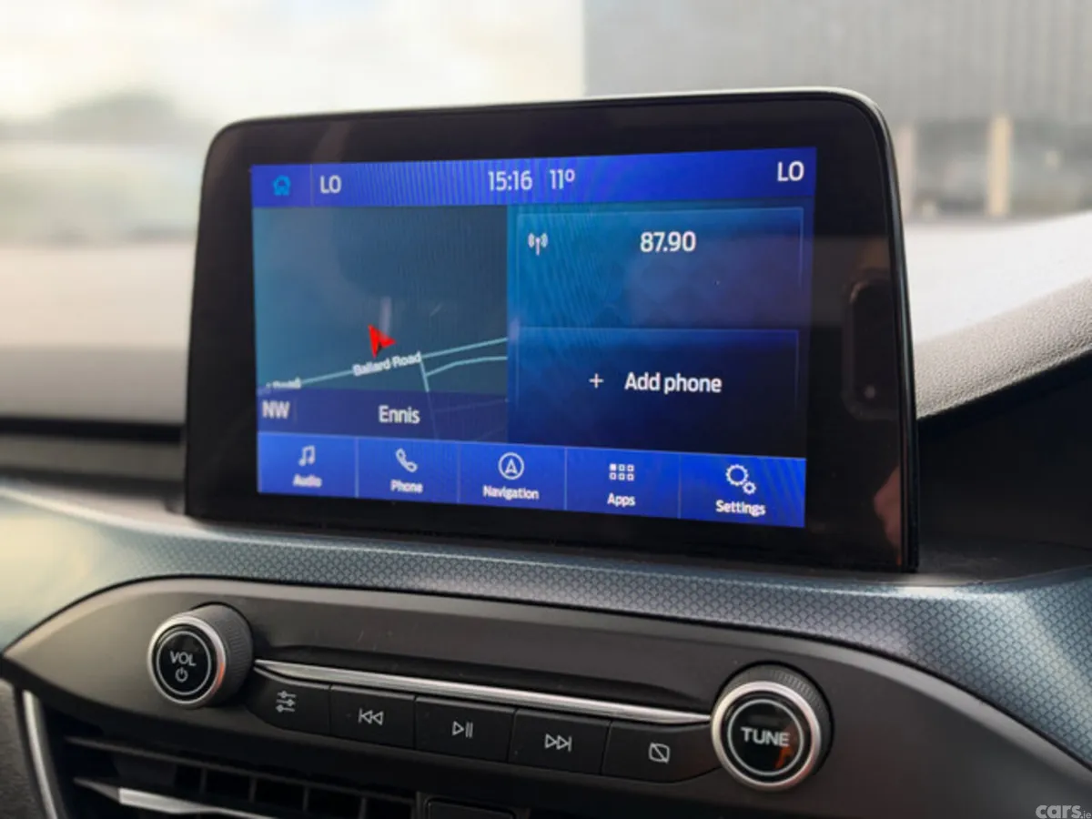 Ford Focus Hatchback, Diesel, 2021, Red