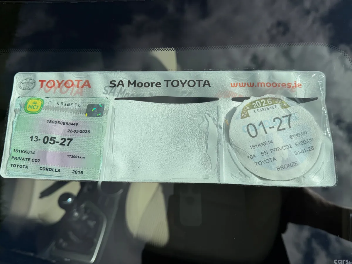Toyota Corolla Saloon, Diesel, 2016, Grey