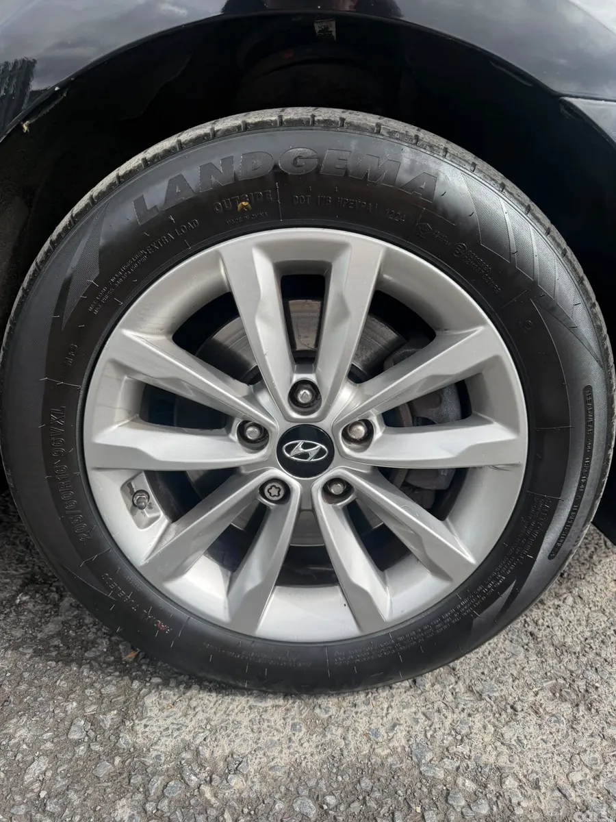 Hyundai i40 Saloon, Diesel, 2016, Black