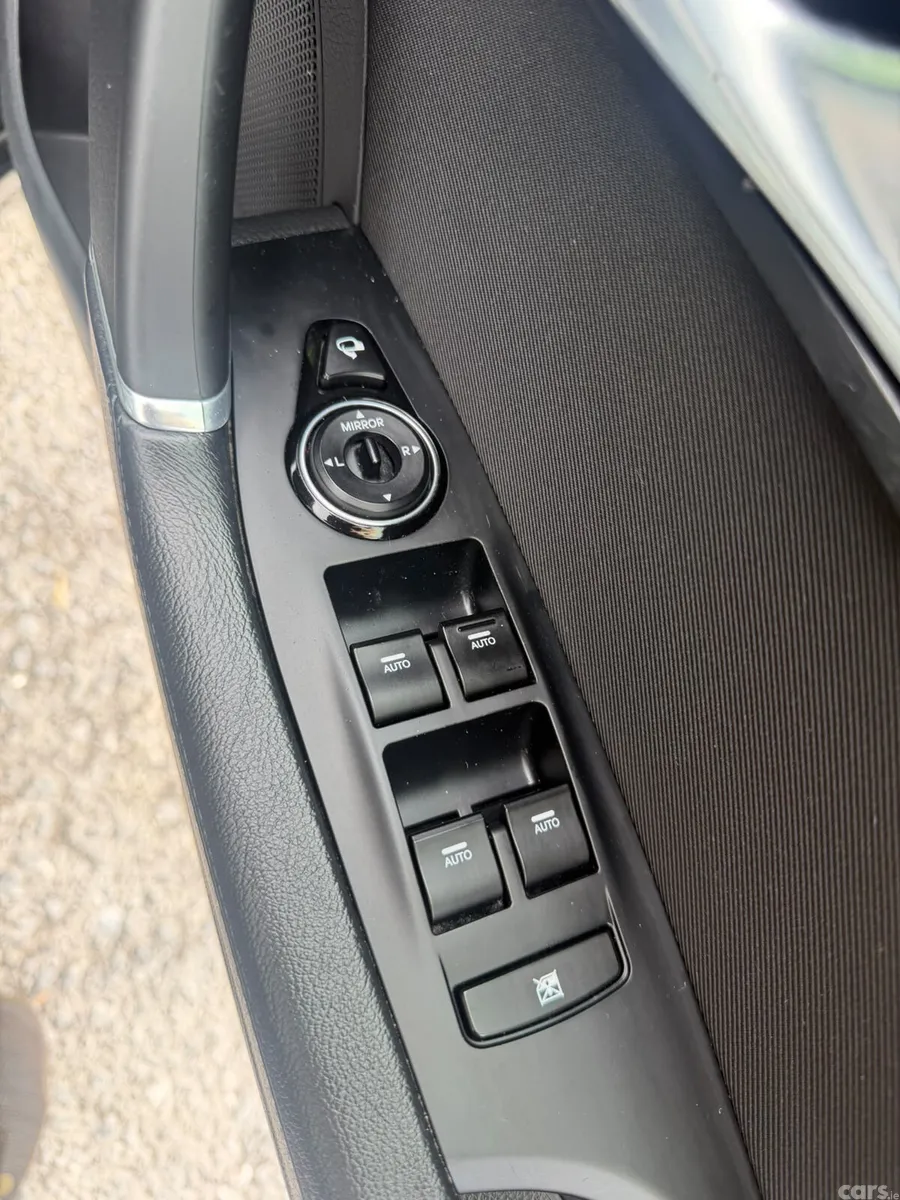 Hyundai i40 Saloon, Diesel, 2016, Black
