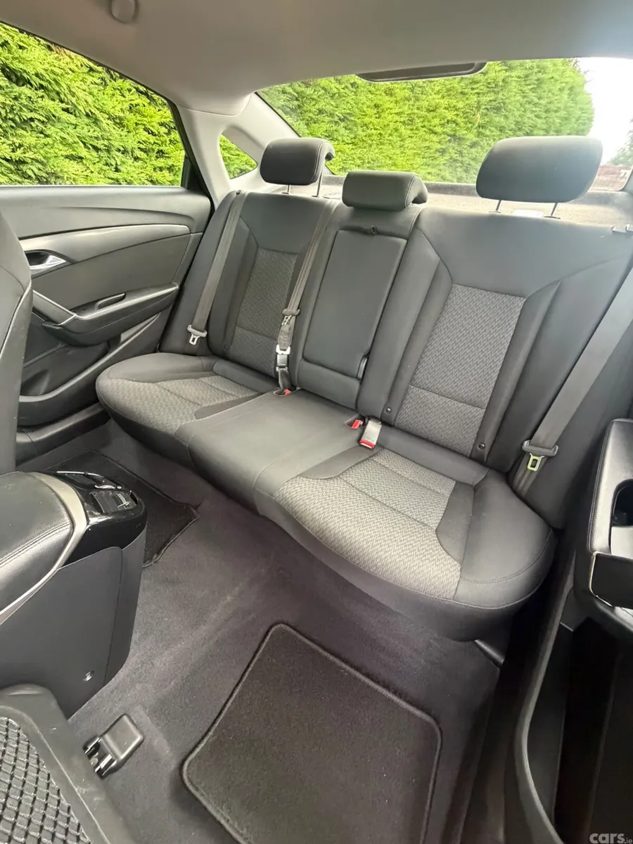 Hyundai i40 Saloon, Diesel, 2016, Black