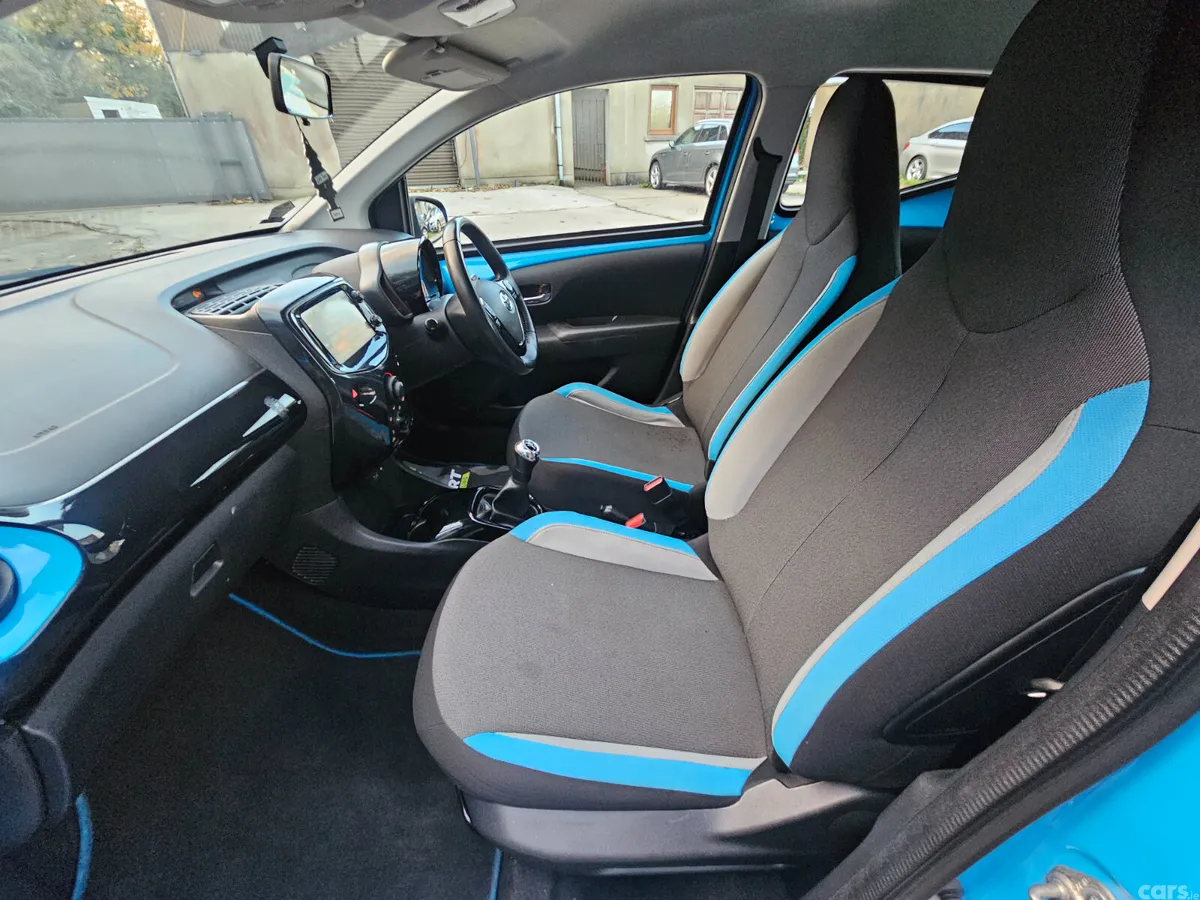 Toyota Aygo Hatchback, Petrol, 2016, Blue