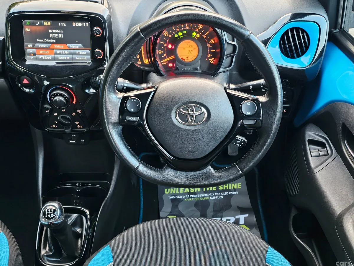 Toyota Aygo Hatchback, Petrol, 2016, Blue