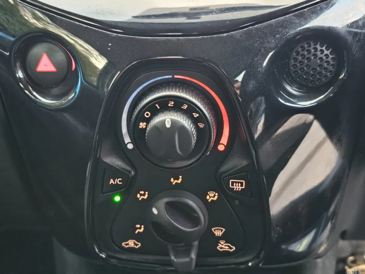 Toyota Aygo Hatchback, Petrol, 2016, Blue