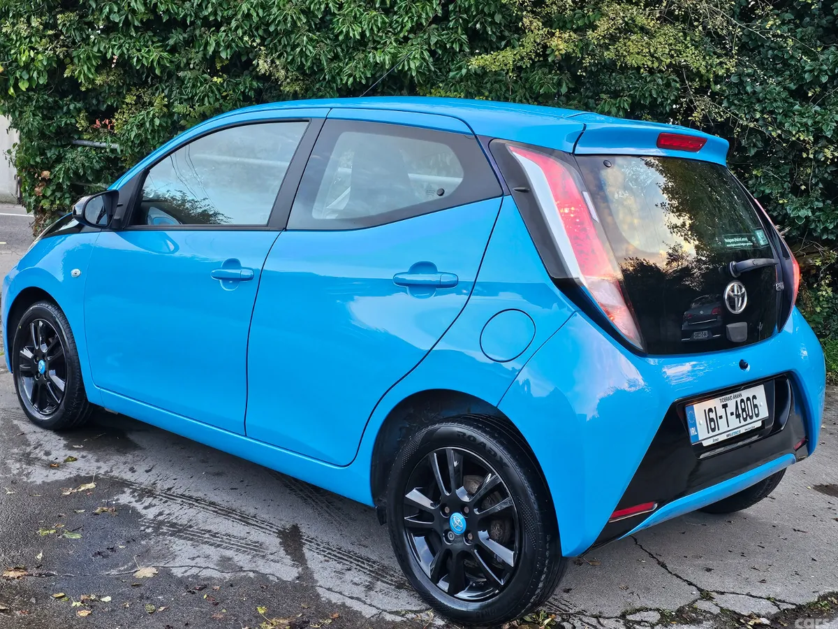 Toyota Aygo Hatchback, Petrol, 2016, Blue