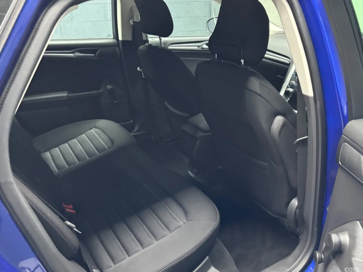 Ford Mondeo Hatchback, Diesel, 2015, Blue